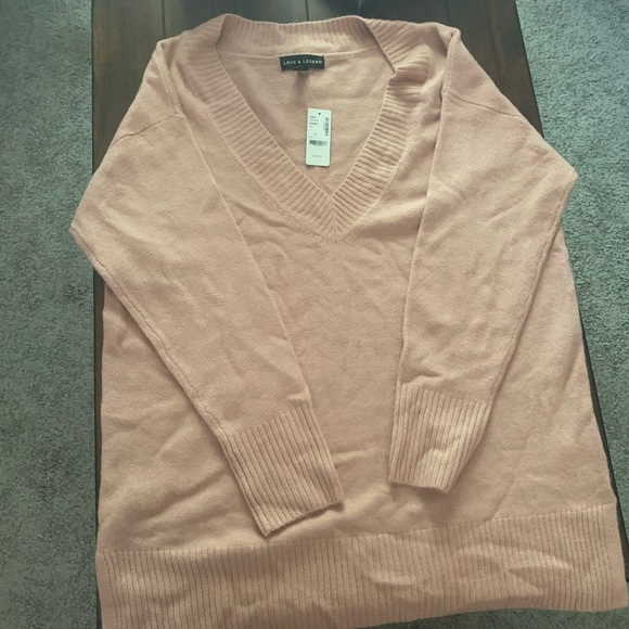 LOVE & LEGAND || V Neck Sweater - Picture 1 of 5